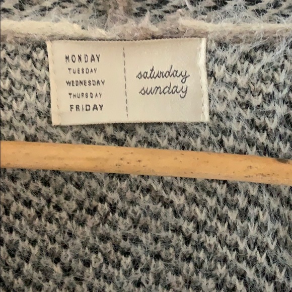 Anthropologie Long Cardi - Picture 2 of 3